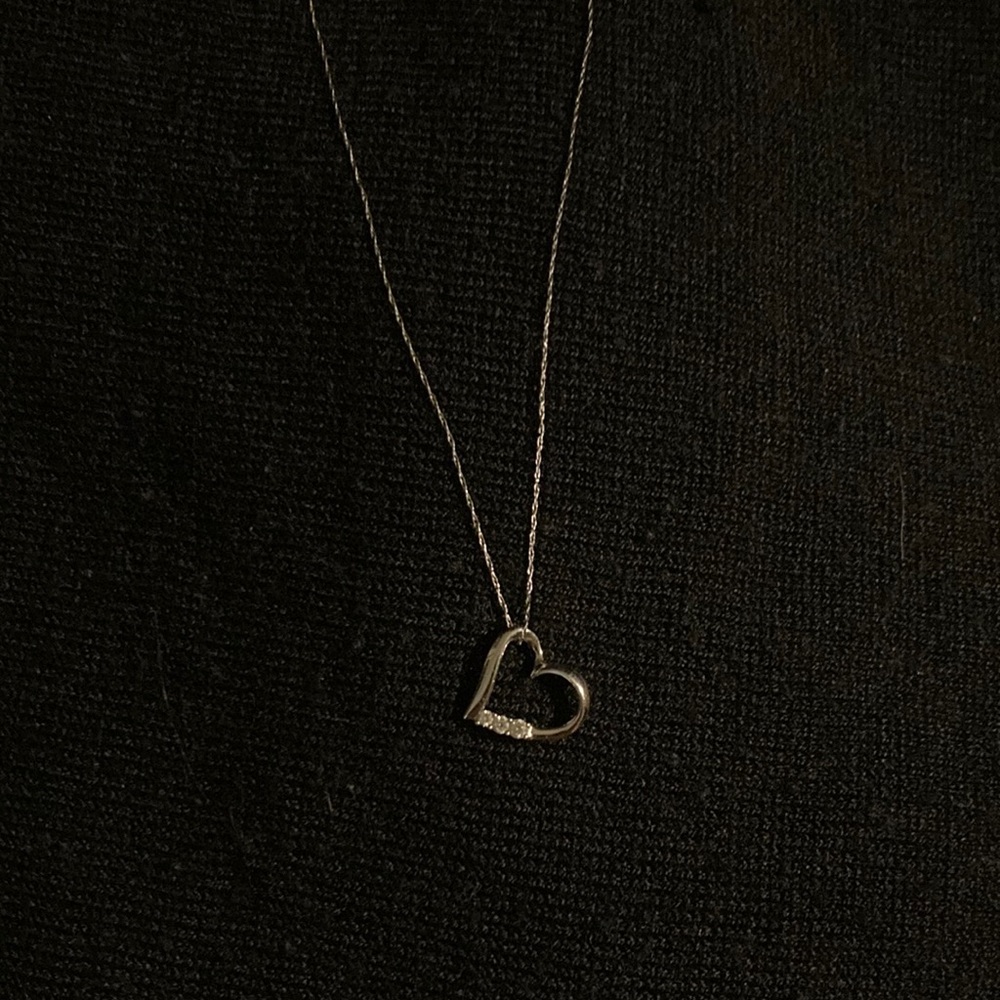 Young ladies White gold Floating Heart Necklace